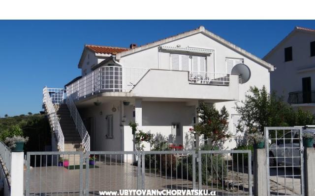 Apartmanok Jelena – Szálláshely Trogir Horvátország