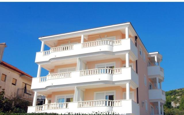 Apartmanok Barbara – Szálláshely Trogir Horvátország