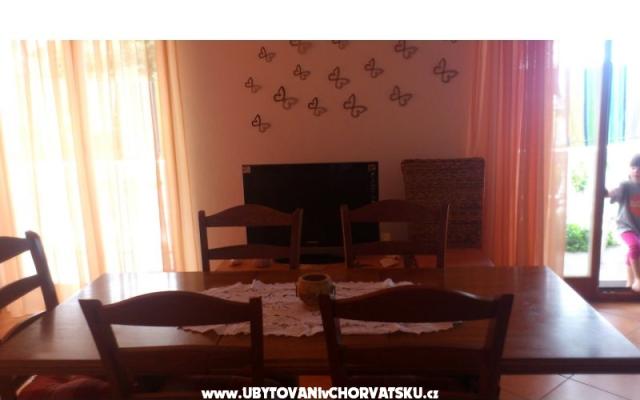Apartmanok Silente – Szálláshely Trogir Horvátország
