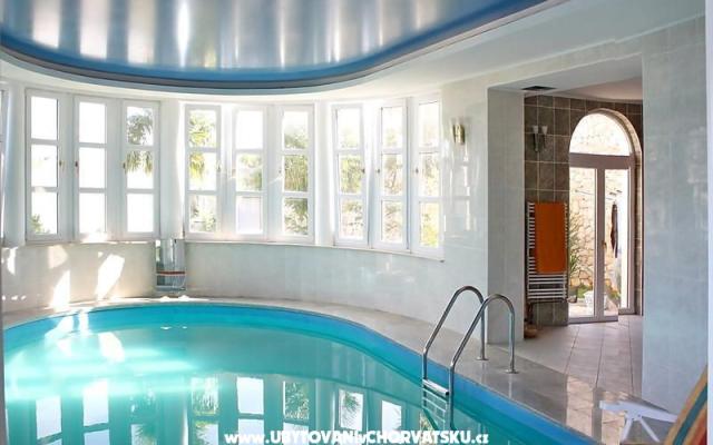 Apartmanok Vila Gloria – Szálláshely Trogir Horvátország