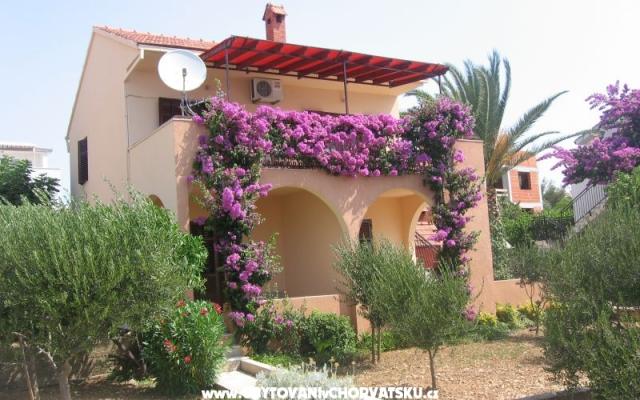 Apartmanok Zizic – Szálláshely Trogir Horvátország