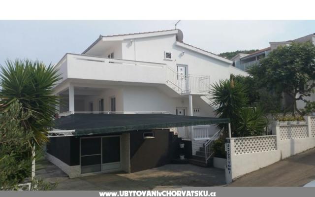Apartmanok Tony – Szálláshely Trogir Horvátország