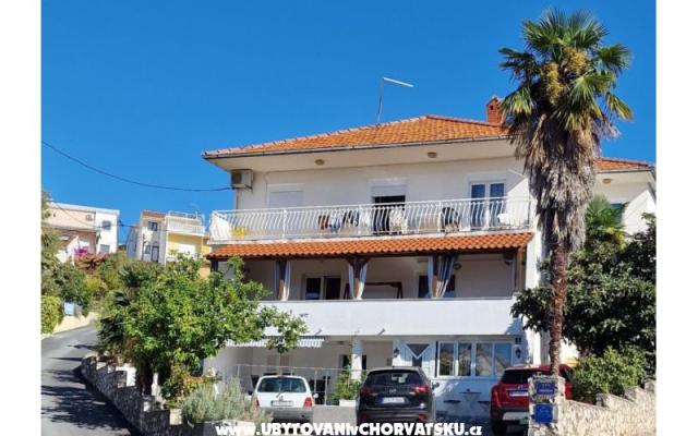 Apartmanok Bareta – Szálláshely Trogir Horvátország
