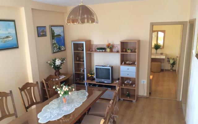 Apartmanok Belas – Szálláshely Trogir Horvátország