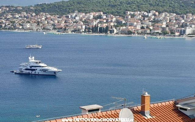 Apartmanok Kvesić – Szálláshely Trogir Horvátország
