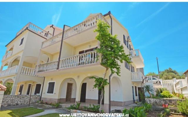 Apartmanok Marko – Szálláshely Trogir Horvátország