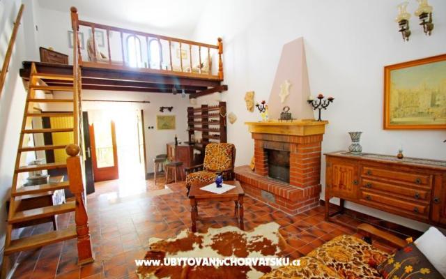 Apartmanok NIKA – Szálláshely Trogir Horvátország