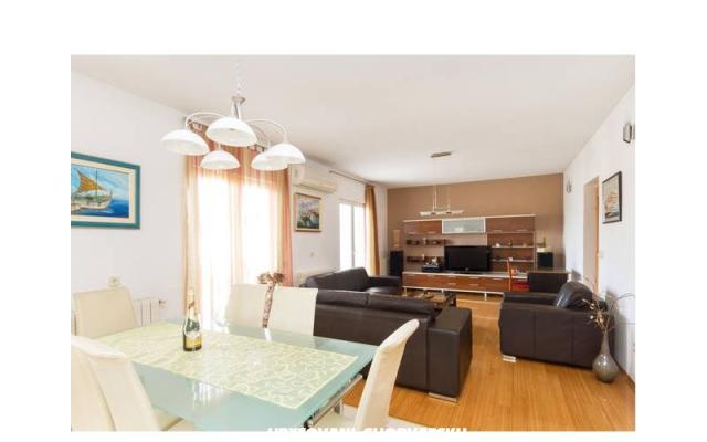 Apartmanok Tonka – Szálláshely Trogir Horvátország