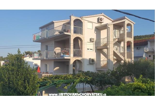 Apartmanok Villa Ankica – Szálláshely Trogir Horvátország