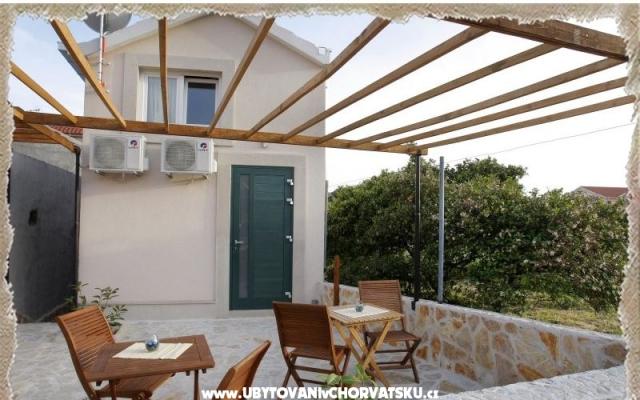 Apartmanok Infinitas – Szálláshely Trogir Horvátország