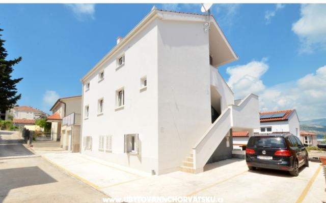 Punta – Szálláshely Trogir Horvátország