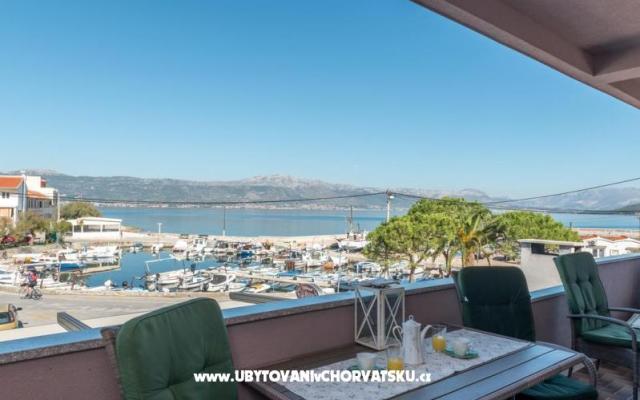 Villa Domić – Szálláshely Trogir Horvátország