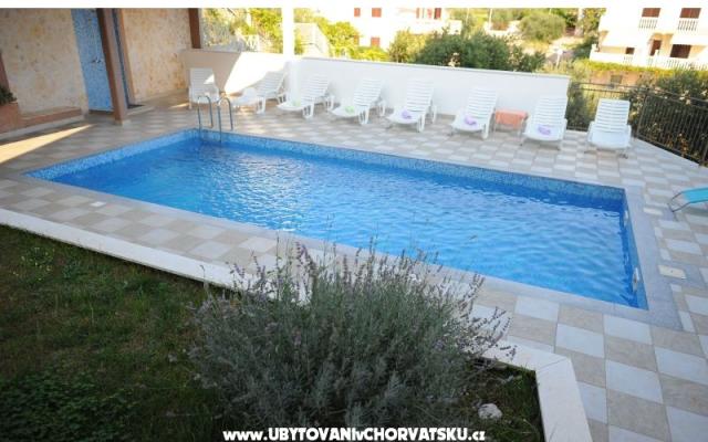 Apartmanok &amp; Szobák Jelavić – Szálláshely Trogir Horvátország
