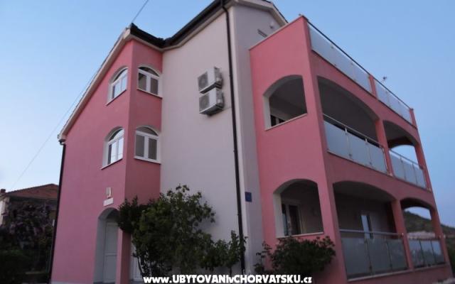 Villa Meli – Szálláshely Trogir Horvátország