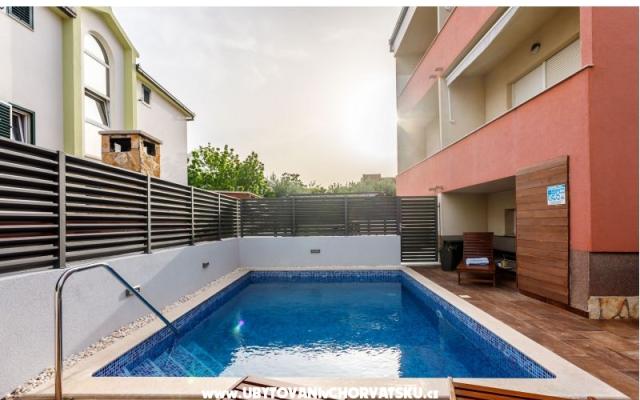 Villa Tango – Szálláshely Trogir Horvátország
