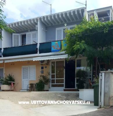 Apartmanok Josko – Szálláshely Tucepi Horvátország