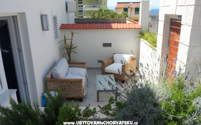 Apartmanok Mediteran – Szálláshely Tucepi Horvátország