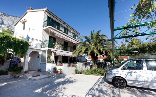 Villa Nevena – Szálláshely Tucepi Horvátország