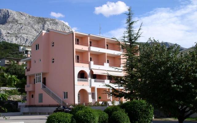 Villa Rossa – Szálláshely Tucepi Horvátország