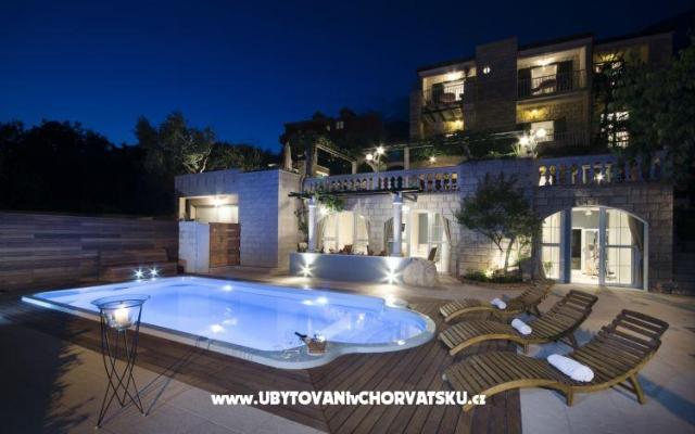 Villa Tomas Bougenvilia – Szálláshely Tucepi Horvátország