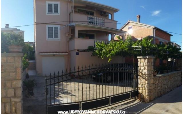 Apartmanok Uhoda – Szálláshely Ugljan sziget Horvátország