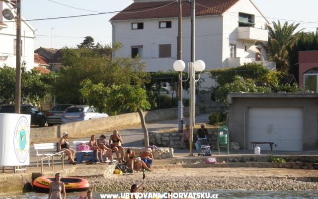 Apartmanok Kalo – Szálláshely Ugljan sziget Horvátország