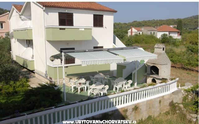 Apartmanok Lonić – Szálláshely Ugljan sziget Horvátország