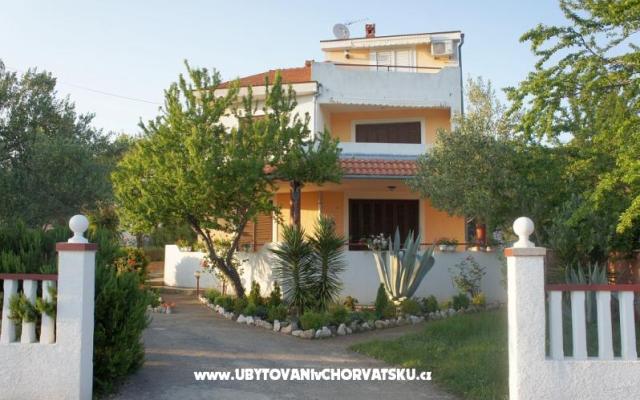 Apartmanok Mirjana – Szálláshely Ugljan sziget Horvátország