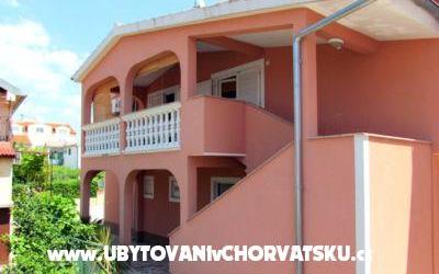 Apartmanok Barbič – Szálláshely Vodice Horvátország