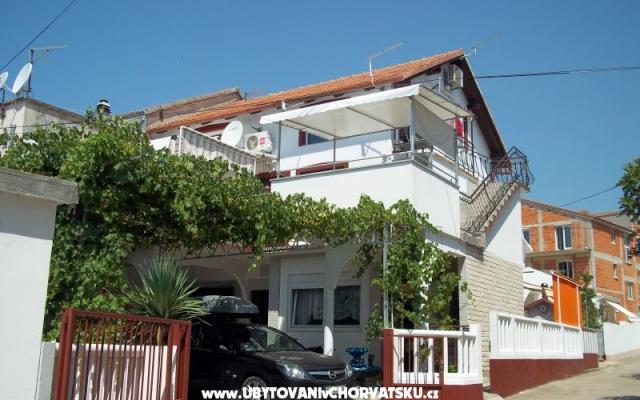 Apartmanok Leko – Szálláshely Vodice Horvátország