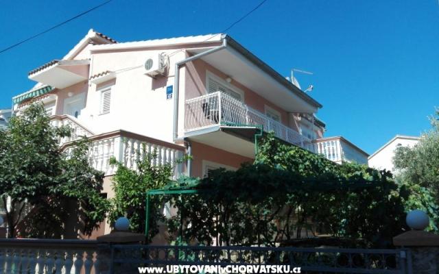 Apartmanok Nenadić – Szálláshely Vodice Horvátország
