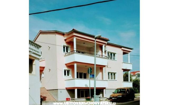 Apartmanok Škugor – Szálláshely Vodice Horvátország