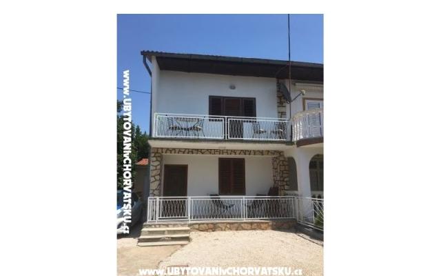Apartmanok Villa Maria  – Szálláshely Vodice Horvátország