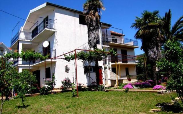 Apartmanok Zvonimir – Szálláshely Vodice Horvátország