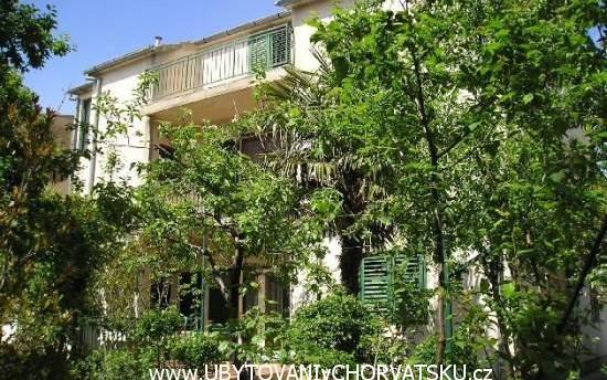 Apartmanok Katarina – Szálláshely Vodice Horvátország