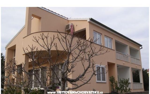 Apartmanok Šprljan – Szálláshely Vodice Horvátország