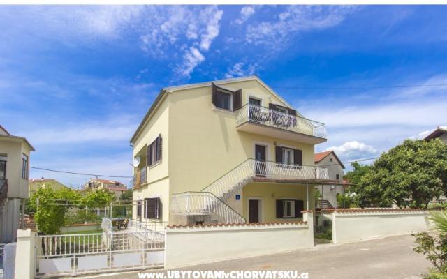 Apartmanok Elvira – Szálláshely Vodice Horvátország