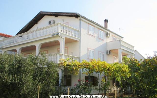 Apartmanok LANE – Szálláshely Vodice Horvátország