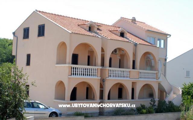 Apartmanok Mediterranean sundance – Szálláshely Vodice Horvátország