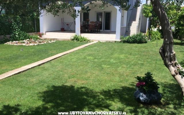 Apartmanok Milena – Szálláshely Vodice Horvátország