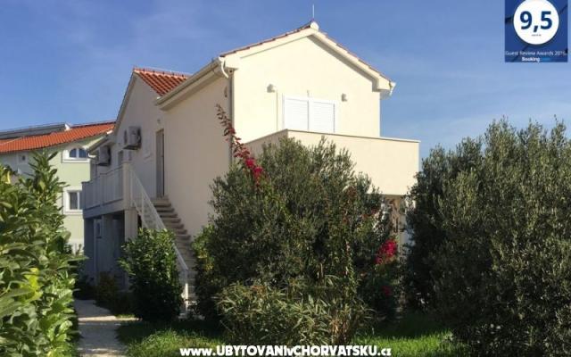 Apartmanok Villa Tribunj – Szálláshely Vodice Horvátország