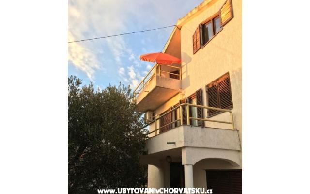 Apartmanok Neptun and Jupiter – Szálláshely Vodice Horvátország