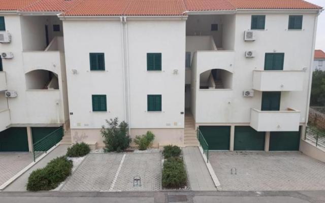STUDIO APARTMAN LABRADOR – Szálláshely Vodice Horvátország