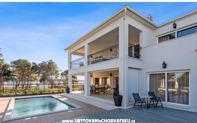 Villa CAROLUS Dalmatia – Szálláshely Vodice Horvátország