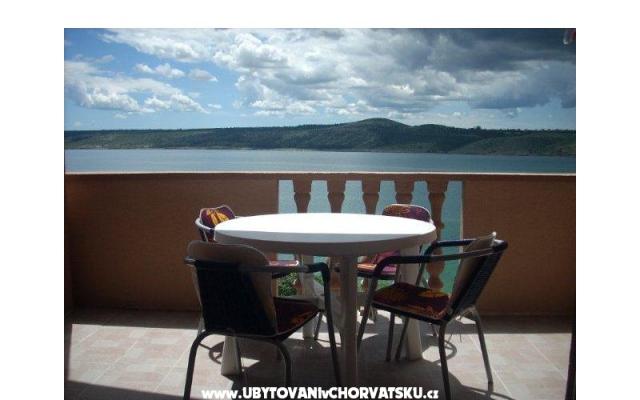 Apartmanok Lora – Szálláshely Zadar Horvátország