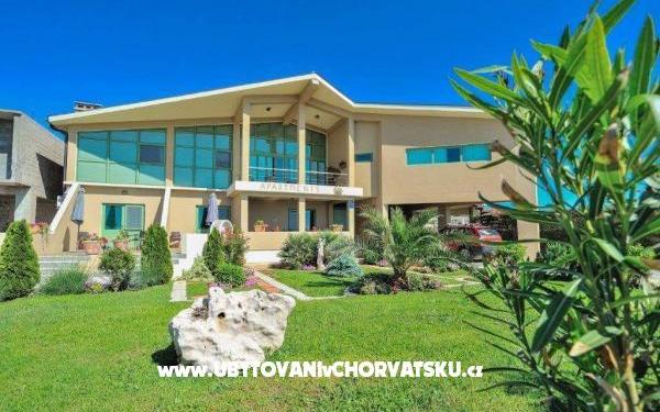Apartmanok California – Szálláshely Zaton Horvátország