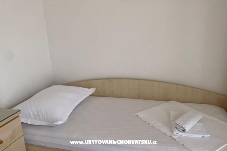 Apartmanok Jakir – fotó 11