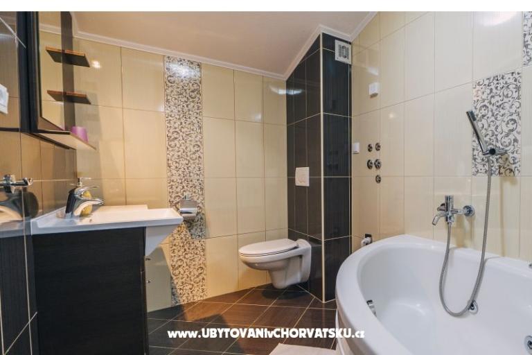 Deluxe Apartmanok Centar – fotó 8