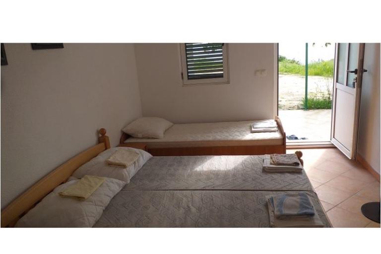Studio Apartmanok Meha – fotó 6