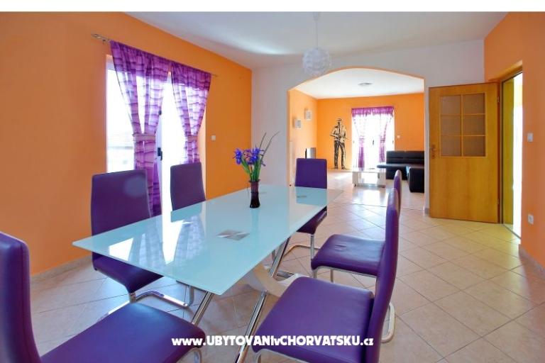 Apartman and pool Nika – fotó 2